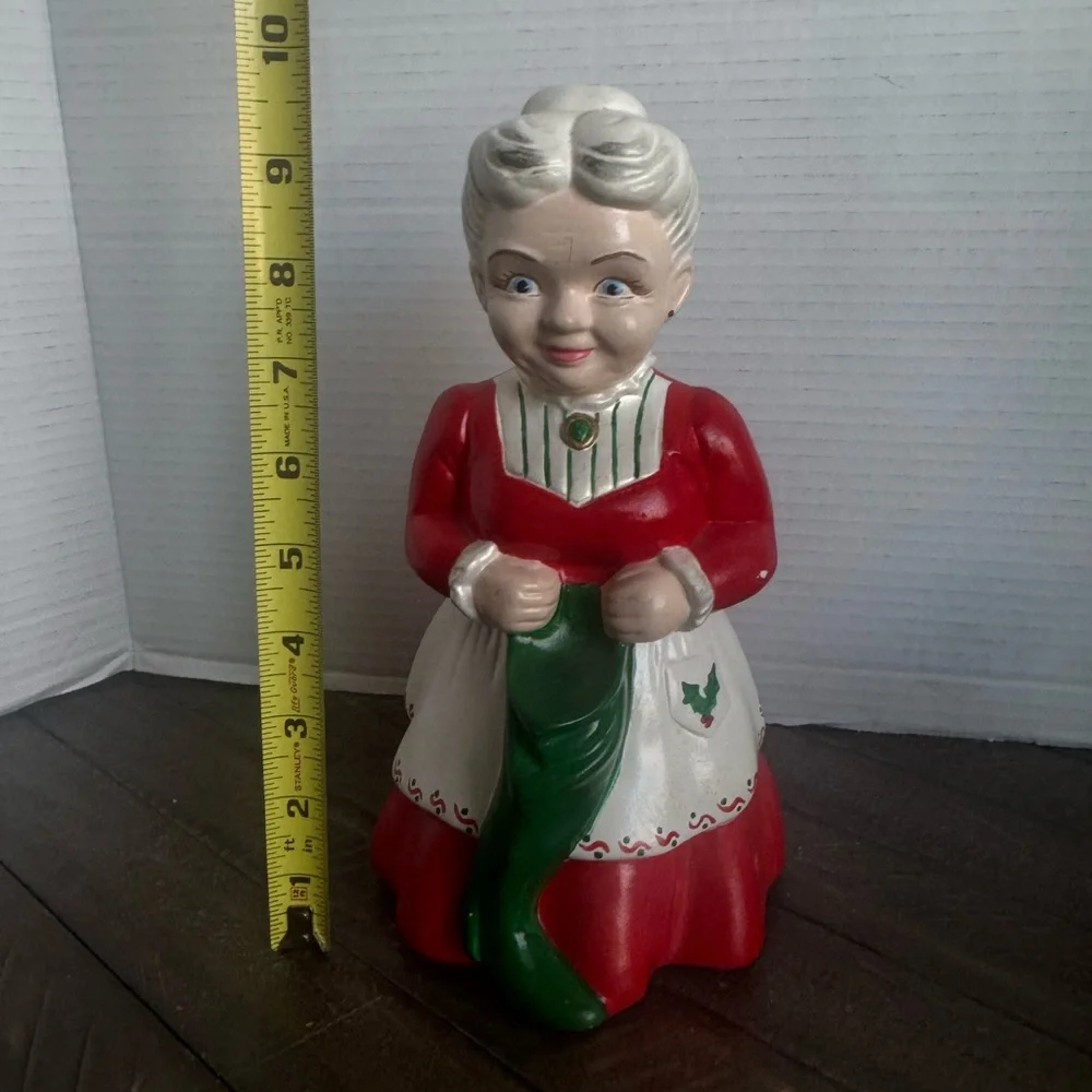 Christmas Mrs Claus Ceramic Holiday Figurine